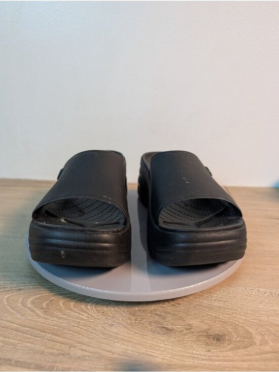 Sandals_&_Flip_Flops
